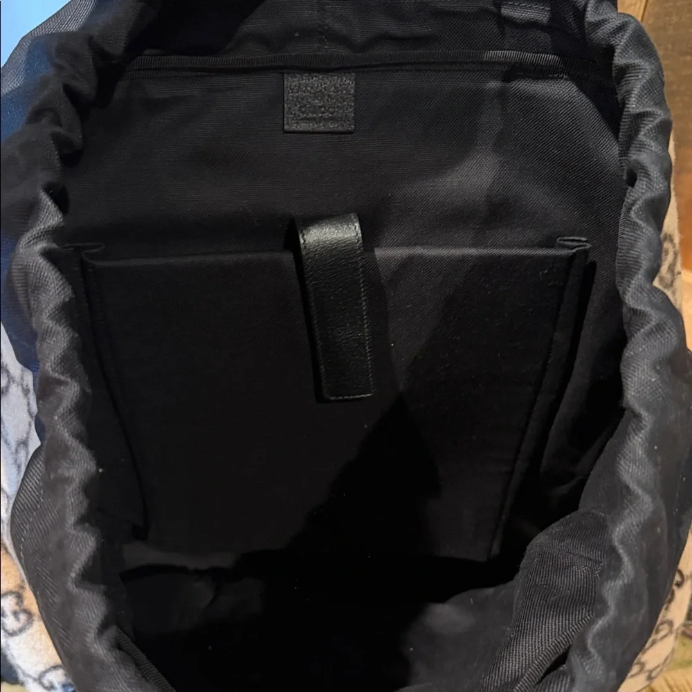 Gucci Beige and Black GG Pattern Wool large Men's Double Buckle Backpack - Picture 6 of 7